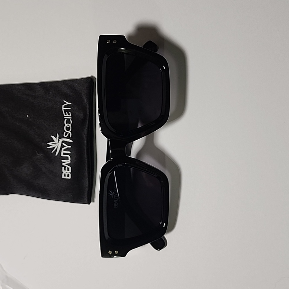 Sunglasses - Picture 2 of 5